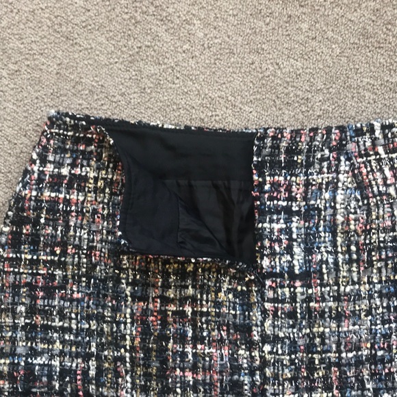 SHEIN MINI SKIRT TWEED SPARKLE SIZE SMALL - Picture 3 of 4